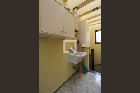 Casa à venda com 280m², 4 quartos e 7 vagasÁrea de Serviço