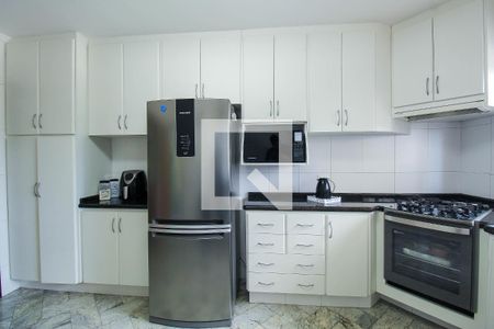 Casa à venda com 280m², 4 quartos e 7 vagasCozinha