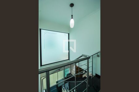 Casa à venda com 280m², 4 quartos e 7 vagasEscada