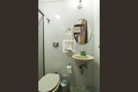 Casa à venda com 280m², 4 quartos e 7 vagasBanheiro de serviço