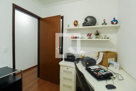 Casa à venda com 280m², 4 quartos e 7 vagasQuarto 2 - Suíte