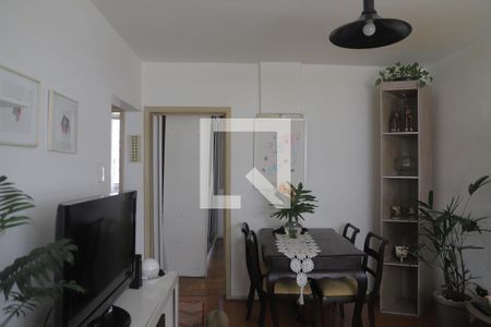 Apartamento à venda com 70m², 2 quartos e 1 vagaSala