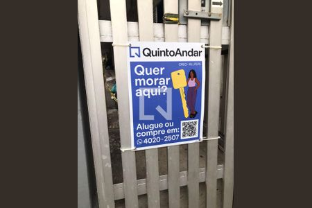 Casa de condomínio para alugar com 240m², 3 quartos e 3 vagasInstalação da Placa