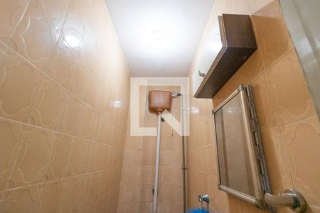 Casa de condomínio para alugar com 240m², 3 quartos e 3 vagasBanheiro de serviço