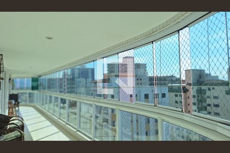 varanda da sala de apartamento para alugar com 3 quartos, 163m² em Vila Tupi, Praia Grande