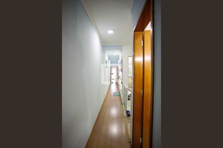 Casa à venda com 100m², 3 quartos e 2 vagasCorredor