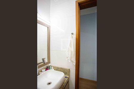 Casa à venda com 100m², 3 quartos e 2 vagasBanheiro Social