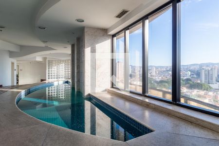 Studio para alugar com 30m², 1 quarto e 1 vaga Studio para alugar com 30m², 1 quarto e 1 vagaÁrea comum - Piscina