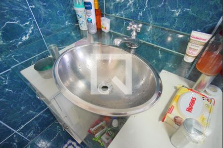 Casa à venda com 329m², 5 quartos e 4 vagasBanheiro da suíte 2