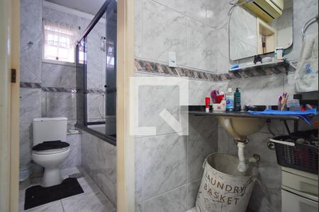 Casa à venda com 329m², 5 quartos e 4 vagasBanheiro da Suíte