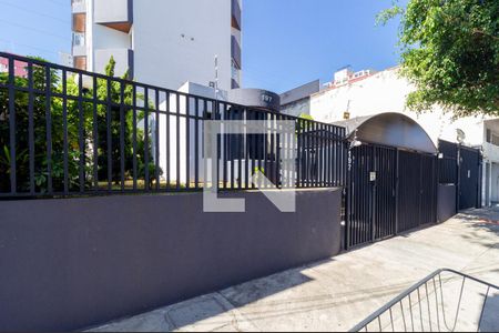 Apartamento à venda com 50m², 2 quartos e 1 vaga Apartamento à venda com 50m², 2 quartos e 1 vagaFachada