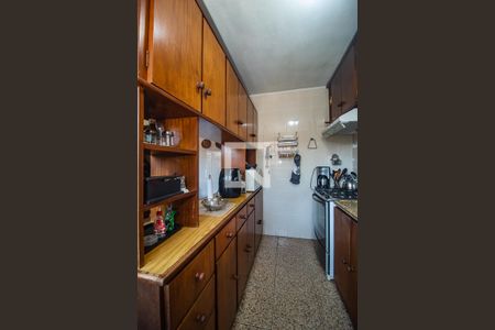 Casa à venda com 248m², 4 quartos e 2 vagas Casa à venda com 248m², 4 quartos e 2 vagasCozinha