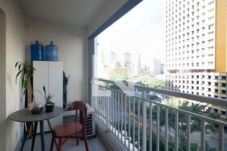 Studio para alugar com 42m², 0 quarto e sem vaga Studio para alugar com 42m², 0 quarto e sem vagaVaranda