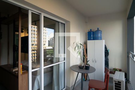 Studio para alugar com 42m², 0 quarto e sem vaga Studio para alugar com 42m², 0 quarto e sem vagaVaranda