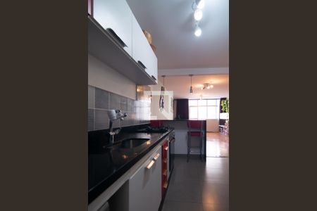 Apartamento à venda com 100m², 2 quartos e 2 vagas Apartamento à venda com 100m², 2 quartos e 2 vagasCozinha