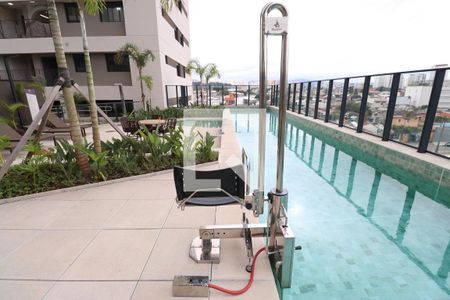 Apartamento para alugar com 68m², 2 quartos e 1 vagaÁrea comum - Piscina