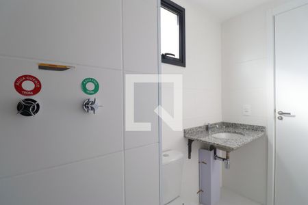 Apartamento para alugar com 68m², 2 quartos e 1 vagaBanheiro da Suíte