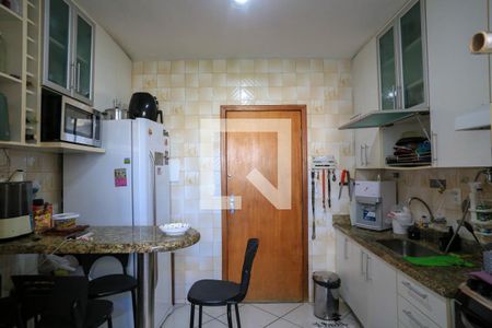 Apartamento à venda com 110m², 3 quartos e 1 vaga Apartamento à venda com 110m², 3 quartos e 1 vagaCozinha