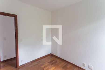 Apartamento à venda com 112m², 3 quartos e 2 vagasQuarto 2