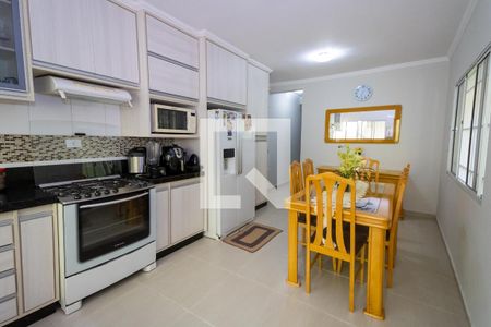 Casa à venda com 200m², 3 quartos e 2 vagasCozinha 