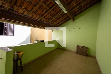 Casa à venda com 200m², 3 quartos e 2 vagasedícula 