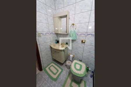 Casa à venda com 200m², 3 quartos e 2 vagasBanheiro 1