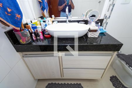 Casa à venda com 200m², 3 quartos e 2 vagasBanheiro 2