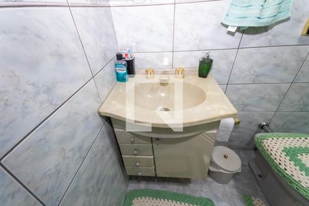 Casa à venda com 200m², 3 quartos e 2 vagasBanheiro 1
