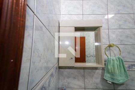 Casa à venda com 200m², 3 quartos e 2 vagasBanheiro 1