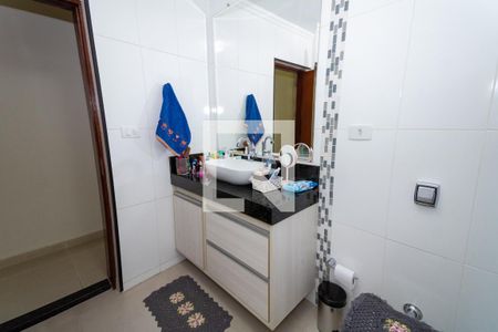 Casa à venda com 200m², 3 quartos e 2 vagasBanheiro 2