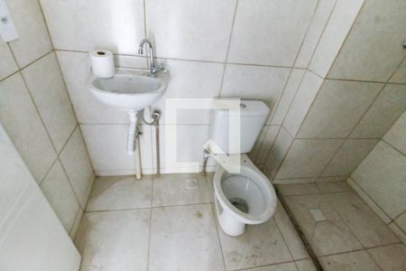Banheiro de kitnet/studio para alugar com 1 quarto, 35m² em Jardim Ampliacao, São Paulo