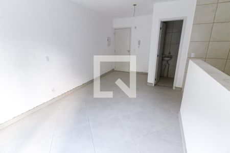 Quarto de kitnet/studio para alugar com 1 quarto, 35m² em Jardim Ampliacao, São Paulo