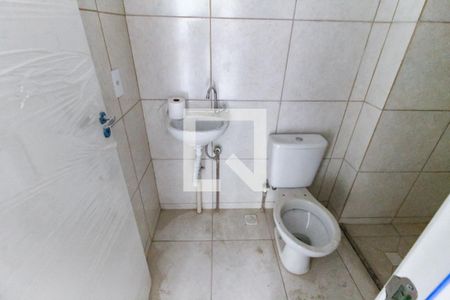 Banheiro de kitnet/studio para alugar com 1 quarto, 35m² em Jardim Ampliacao, São Paulo