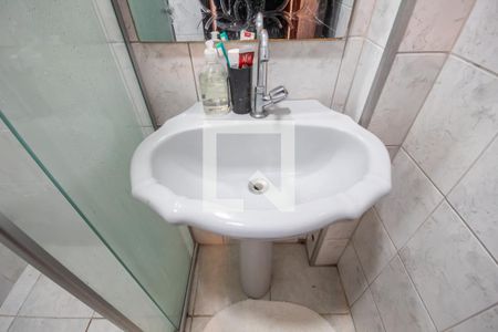 Casa à venda com 190m², 3 quartos e 1 vagaBanheiro 2