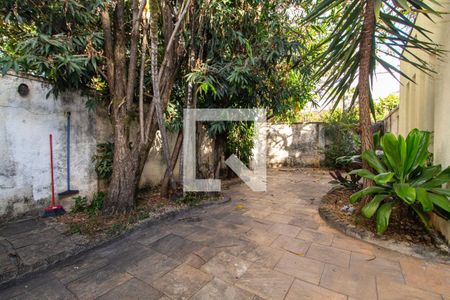 Casa à venda com 430m², 5 quartos e 4 vagasÁrea Externa