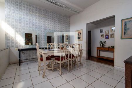 Casa à venda com 430m², 5 quartos e 4 vagasCozinha