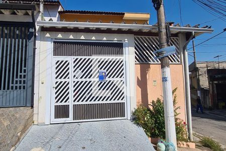 Casa para alugar com 110m², 3 quartos e 2 vagasFachada