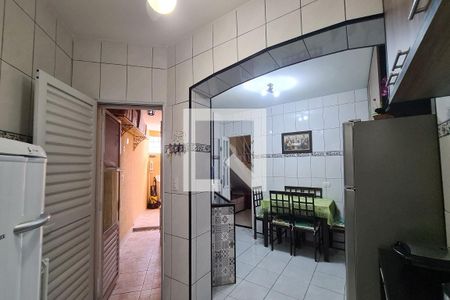 Casa para alugar com 110m², 3 quartos e 2 vagasCozinha