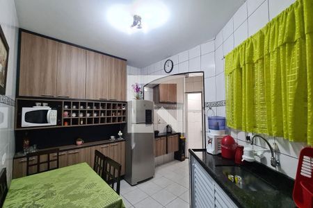 Casa para alugar com 110m², 3 quartos e 2 vagasCozinha