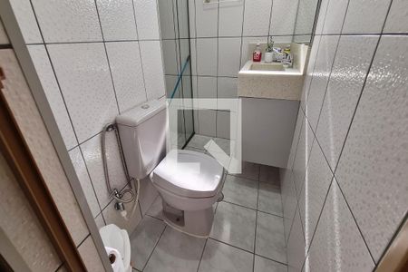 Casa para alugar com 110m², 3 quartos e 2 vagasBanheiro 1