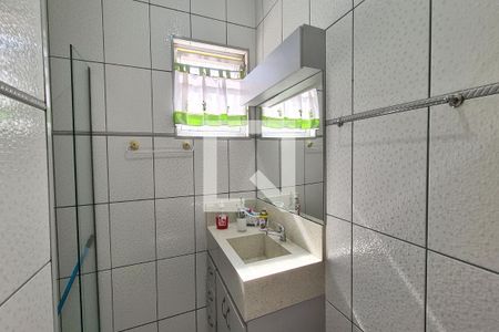 Casa para alugar com 110m², 3 quartos e 2 vagasBanheiro 1
