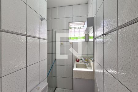 Casa para alugar com 110m², 3 quartos e 2 vagasBanheiro 1