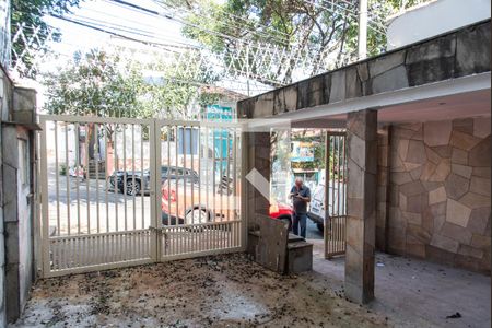 Casa à venda com 170m², 3 quartos e 2 vagasGaragem