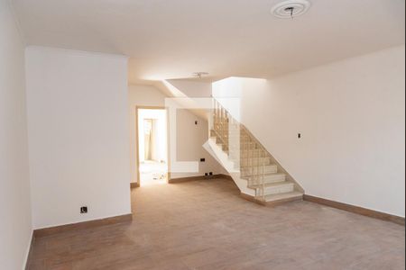 Sala de casa à venda com 3 quartos, 170m² em Cambuci, São Paulo