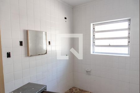 Casa à venda com 170m², 3 quartos e 2 vagasBanheiro da suíte
