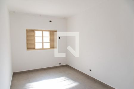 Casa à venda com 170m², 3 quartos e 2 vagasQuarto 2