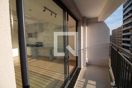 Varanda de kitnet/studio à venda com 1 quarto, 32m² em Santo Amaro, São Paulo