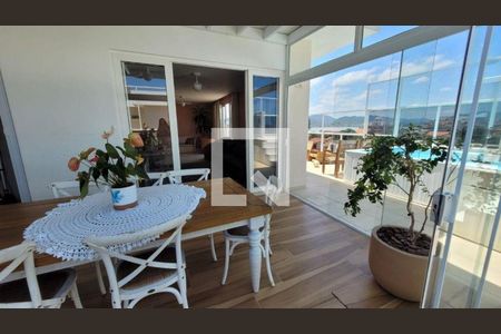 Apartamento à venda com 3 quartos, 230m² em Piratininga, Niterói