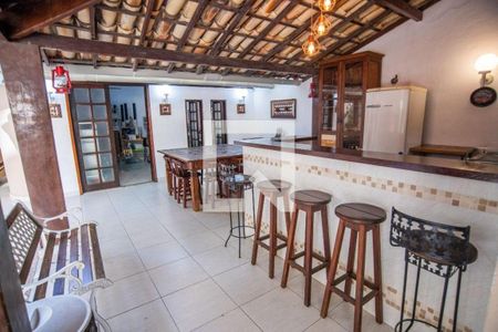 Apartamento à venda com 4 quartos, 383m² em Icaraí, Niterói