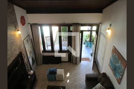 Casa à venda com 3 quartos, 195m² em Pendotiba, Niterói